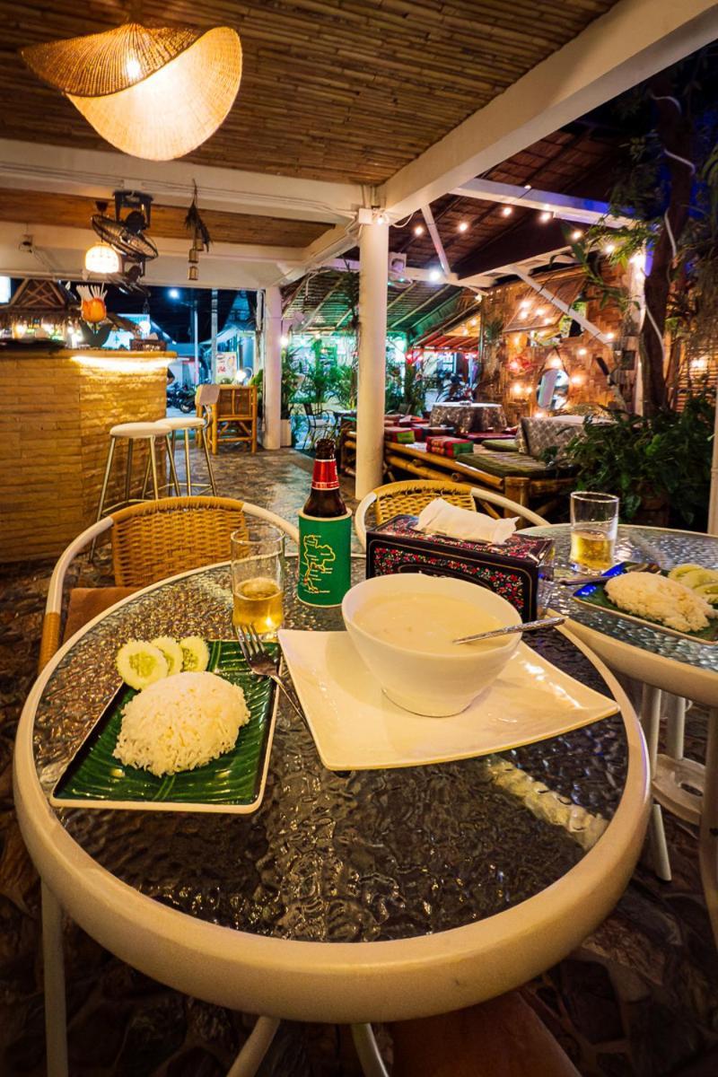 Passion Nai Harn Bed & Breakfast Eksteriør bilde